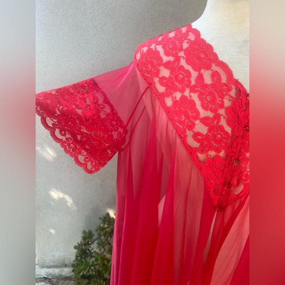 Vintage LeVoy’s red sheer robe lingerie lace heart buttons OS - Picture 2 of 13